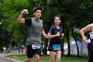 BIB: 1907
                            <button type="button" onclick="openModal(4727837)" class="btn btn-primary btn-sm float-right btn-popup" data-toggle="modal" data-target=".modal-high-quality">
                        <i class="fas fa-shopping-cart"></i> Add to Cart
                    </button>
                                            <button type="button" onclick="isThisMe(4727837, true)" class="btn btn-success btn-sm float-right btn-popup btn-isme hidden" data-toggle="tooltip" data-placement="bottom" title="นี่คือรูปของคุณใช่ไหม คลิกที่นี่เพื่อเอาเข้าอัลบั้ม">
                        <i class="fas fa-plus"></i> Add to album
                    </button>
                    <button type="button" onclick="isThisMe(4727837, false)" class="btn btn-warning btn-sm float-right btn-popup btn-isnotme hidden">
                        <i class="fas fa-ban"></i> Remove from album
                    </button>